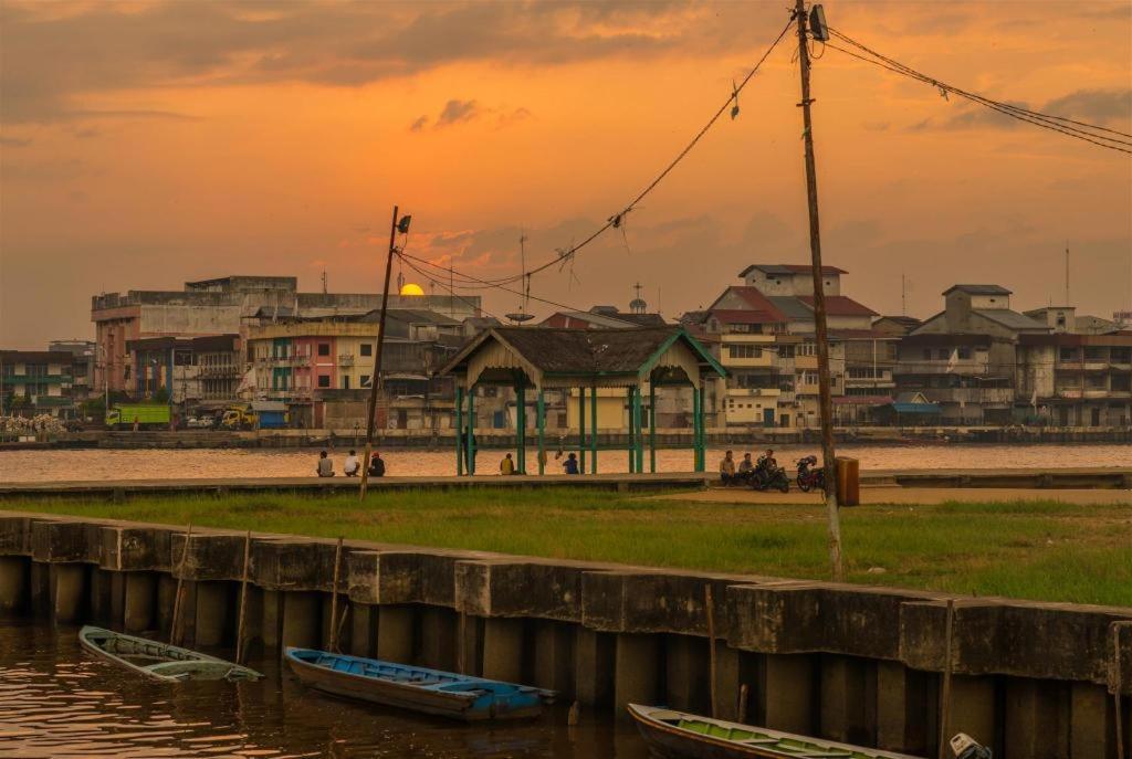 Gajahmada Avara Boutique Hotel Pontianak Exterior foto